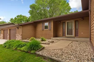 1139 10th St N, Saint James, MN 56081 - Photo 2