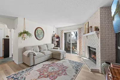 3861 Gold Point #B, Eagan, MN 55122 - Photo 4