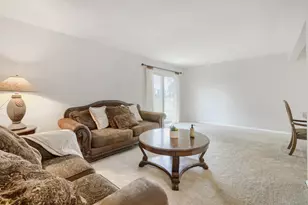 2342 Dorland Pl E, Maplewood, MN 55119 - Photo 4