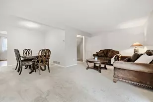 2342 Dorland Pl E, Maplewood, MN 55119 - Photo 6