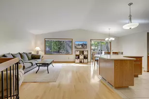 1980 Timber Wolf Trail N, Eagan, MN 55122 - Photo 4