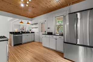 2401 Upton Ave N, Minneapolis, MN 55411 - Photo 24