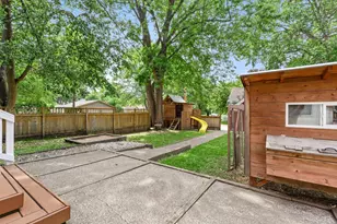 2401 Upton Ave N, Minneapolis, MN 55411 - Photo 68