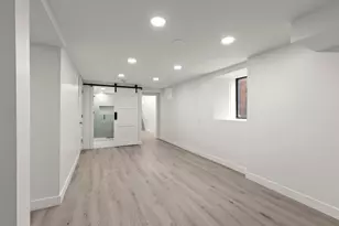 2401 Upton Ave N, Minneapolis, MN 55411 - Photo 56