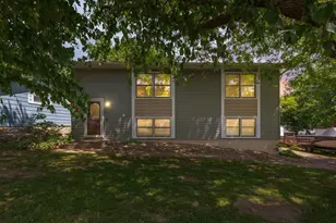1401 Autumn Dr, Faribault, MN 55021 - Photo 2