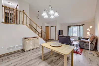 806 Boldt Street, Chaska, MN 55318 - Photo 8