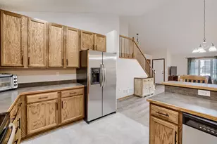 806 Boldt St, Chaska, MN 55318 - Photo 12