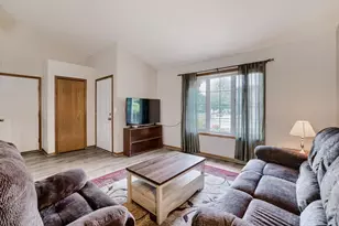 806 Boldt St, Chaska, MN 55318 - Photo 4