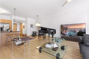 215 10th Ave S, Minneapolis, MN 55415 - Photo 6