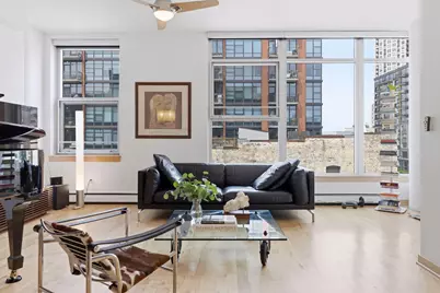215 10th Avenue S #435, Minneapolis, MN 55415 - Photo 2