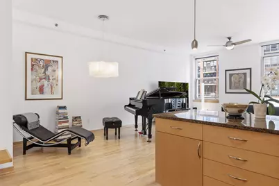 215 10th Avenue S #435, Minneapolis, MN 55415 - Photo 16