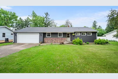 907 Fairfield Road, New Richmond, WI 54017 - Photo 4