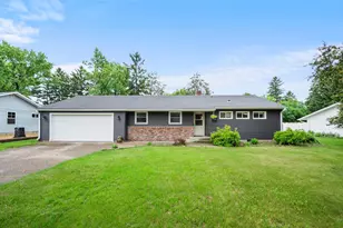 907 Fairfield Rd, New Richmond, WI 54017 - Photo 4