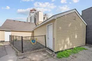 125 W Church St, Belle Plaine, MN 56011 - Photo 20