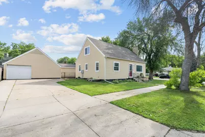 125 W Church Street, Belle Plaine, MN 56011 - Photo 18