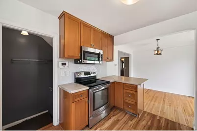 4706 Girard Avenue N, Minneapolis, MN 55430 - Photo 8