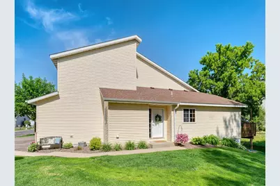 921 Pine Street, Farmington, MN 55024 - Photo 2