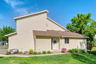 921 Pine St, Farmington, MN 55024 - Photo 2