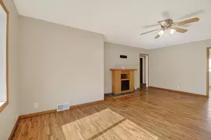 716 W 7th Ave, Fergus Falls, MN 56537 - Photo 12