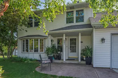 901 Southwind Drive, Burnsville, MN 55306 - Photo 2