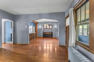 1111 Lane Pl, Saint Paul, MN 55106 - Photo 8