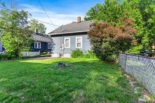 1111 Lane Pl, Saint Paul, MN 55106 - Photo 4