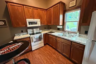 1903 Mark Dr, Albert Lea, MN 56007 - Photo 4