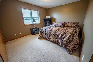 444 W Overlook Dr, Ellsworth, WI 54011 - Photo 16
