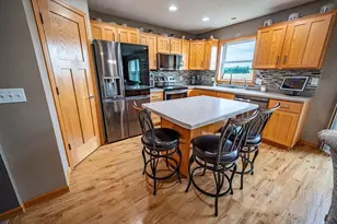444 W Overlook Dr, Ellsworth, WI 54011 - Photo 4