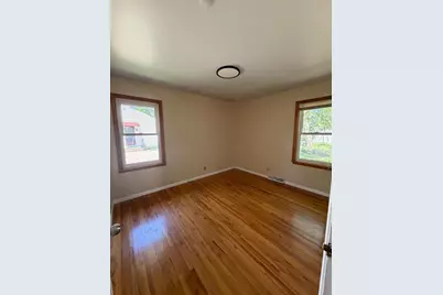 8243 Thomas Avenue S, Bloomington, MN 55431 - Photo 14