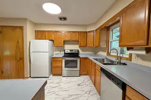 8243 Thomas Ave S, Bloomington, MN 55431 - Photo 4