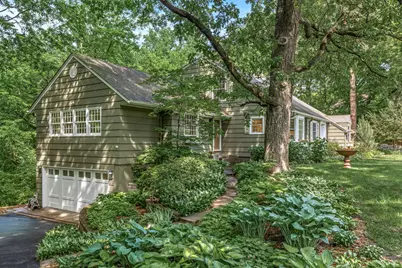 1420 Alpine Pass, Golden Valley, MN 55416 - Photo 2