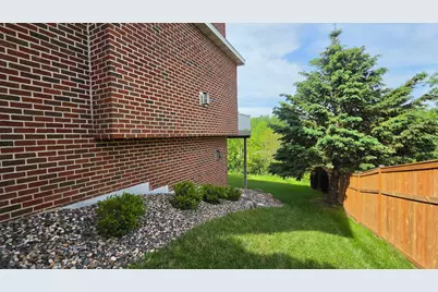 12322 Jasper Lane, Eden Prairie, MN 55347 - Photo 4