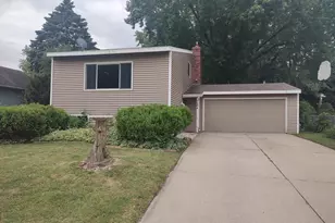 1404 City View Ct NE, Rochester, MN 55906 - Photo 1