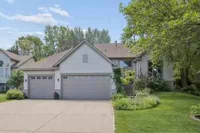 638 Oakwood Drive, Shoreview, MN 55126 - Photo 2