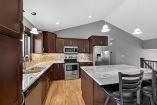 2287 Phoenix Rd SW, Rochester, MN 55902 - Photo 8