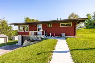 1724 Fern Ave, Duluth, MN 55811 - Photo 2