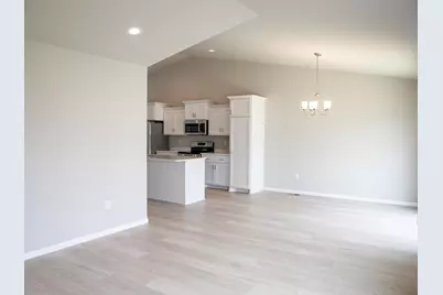 6782 Meadow View Drive S, Fargo, ND 58104 - Photo 6