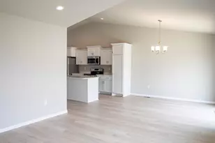 6782 Meadow View Dr S, Fargo, ND 58104 - Photo 6