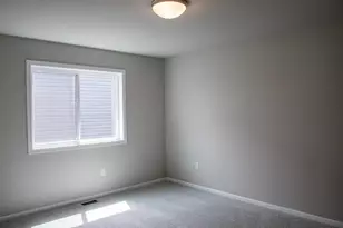 6782 Meadow View Dr S, Fargo, ND 58104 - Photo 14