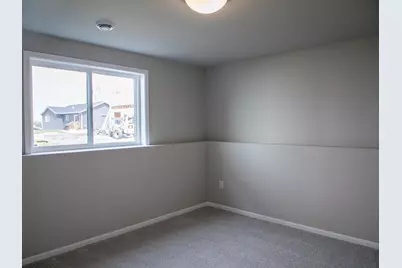 6782 Meadow View Drive S, Fargo, ND 58104 - Photo 20
