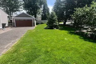 3929 Fordham Dr NE, Saint Paul, MN 55421 - Photo 6