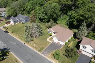 1825 Golf View Dr, River Falls, WI 54022 - Photo 30