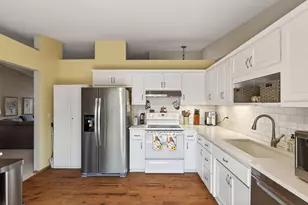 3706 Westmark Cir, Minnetonka, MN 55345 - Photo 8