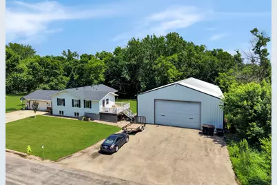 755 W 1st Street S, Cottonwood, MN 56229 - Photo 32