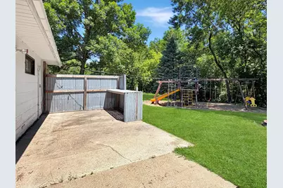 755 W 1st Street S, Cottonwood, MN 56229 - Photo 4