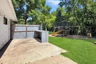 755 W 1st Street S, Cottonwood, MN 56229 - Photo 4