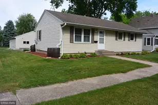 1323 Armstrong Ave N, Glencoe, MN 55336 - Photo 1