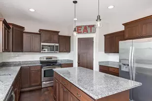 20055 Harness Ave, Lakeville, MN 55044 - Photo 14
