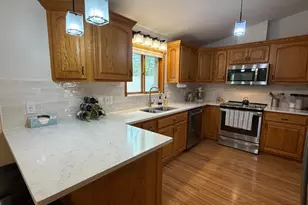 716 Main Ave S, Roseau, MN 56751 - Photo 6